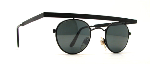 1751 Black: Featured Product Image