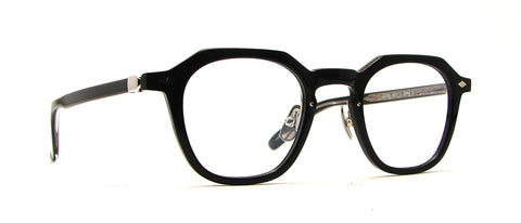 Dennis 1W: Featured Product Image